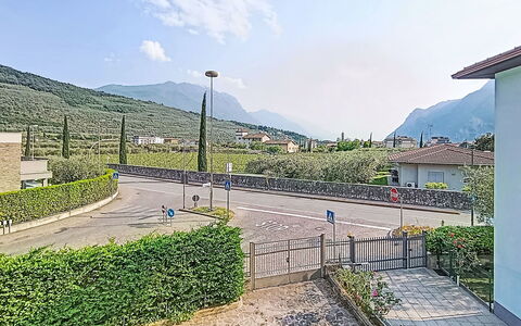 Riva Olive: Wohngebiet, Menschliche Siedlung, Wohnung, Eigentumswohnung, Schwimmbad, Resort, Gartenmöbel, Hotel, Ferienort, Urlaub