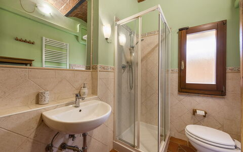 Villa Quintino: Interior Design, Decke, Fussboden, Flooring, Beleuchtung, Zimmer, Möbel, Armatur, Light Fixture, Badezimmer