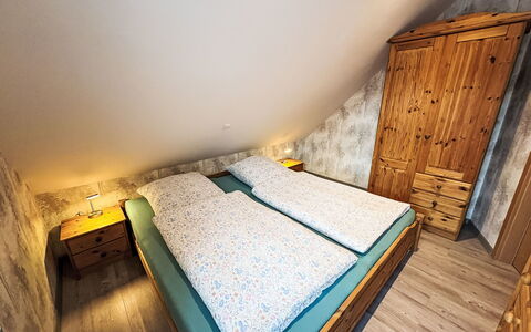 Fecht: Holz, Schlafzimmer, Flooring, Zuhause, Fussboden, Bett, Bettrahmen, Bettdecke, Hartholz, Bedding