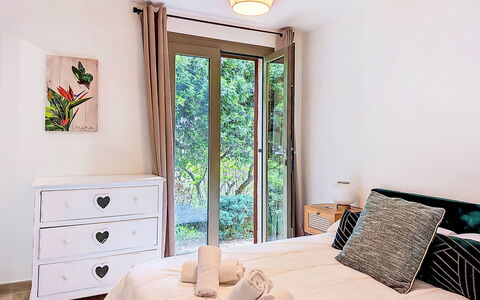Mare Serena: Zuhause, Estate, Resort, Schwimmbad, Villa, Hotel, Balkon, Gartenmöbel, Strandresort, Ferienort