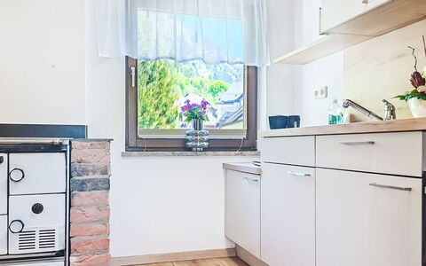 Loidl: Küchengerät, Interior Design, Flooring, Küche, Countertop, Holz, Major Appliance, Cabinetry, Möbel, Fussboden