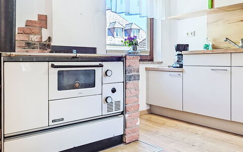 Loidl: Küchengerät, Küche, Major Appliance, Haushaltsgerät, Flooring, Interior Design, Herd, Countertop, Cabinetry, Fussboden