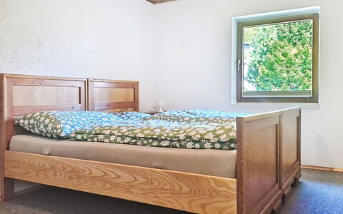 Loidl: Holz, Schlafzimmer, Bett, Möbel, Flooring, Fussboden, Interior Design, Bettrahmen, Zimmer, Hartholz