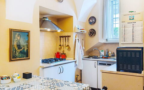 La Quiete: Interior Design, Möbel, Flooring, Decke, Beleuchtung, Küche, Major Appliance, Küchengerät, Zimmer, Fussboden