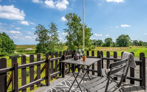 Arendine - 250M from the Sea: Möbel, Holz, Gartenmöbel, Stuhl, Tabelle, Tisch Im Freien, Veranda, Küche & Esszimmer Tisch, Hartholz, Zaun