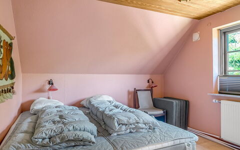 Aika - 1.6Km to the Fjord: Bett, Schlafzimmer, Möbel, Interior Design, Bedding, Bettdecke, Wand, Holz, Fussboden, Flooring