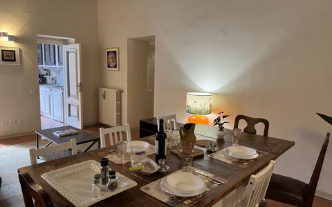 Alla Torre: Möbel, Interior Design, Flooring, Wand, Holz, Fussboden, Tabelle, Stuhl, Küche & Esszimmer Tisch, Esszimmer