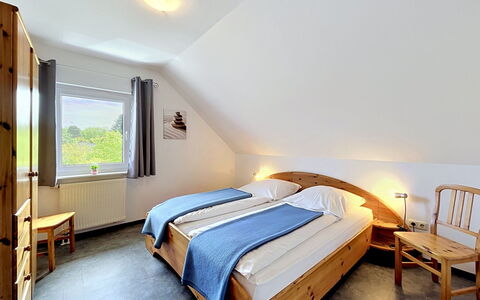 Fridas Traum: Holz, Zuhause, Haus, Tür, Hütte, Hartholz, Schlafzimmer, Hotel, Bett, Holzbeize