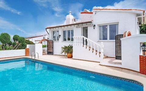Rendezvous: Schwimmbad, Zuhause, Wohngebiet, Balkon, Estate, Villa, Hazienda, Resort, Hotel, Gartenmöbel