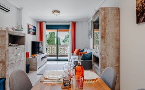 Jávea 455: Holz, Möbel, Interior Design, Flooring, Zimmer, Fussboden, Wohnung, Decke, Stuhl, Wohnzimmer