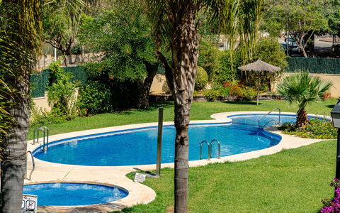 Jávea 455: Schwimmbad, Resort, Gartenmöbel, Eco Hotel, Landscaping, Schatten, Freizeit, Hazienda, Garten