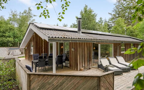 Uma - from the Sea: Holz, Dach, Hütte, Zuhause, Hartholz, Gartenbauten, Planke, Abstellgleis, Blockhaus, Veranda