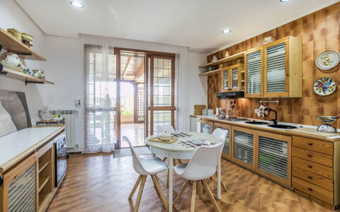 Villa Billona: Möbel, Interior Design, Flooring, Küche, Fussboden, Holz, Cabinetry, Decke, Zimmer, Countertop
