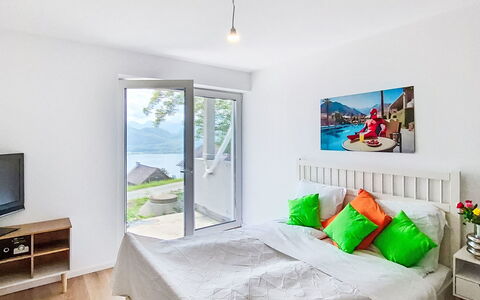 Mondsee Retreat: Interior Design, Möbel, Wand, Flooring, Fussboden, Schlafzimmer, Holz, Bett, Decke, Zimmer