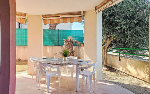 Nautica: Fussboden, Schatten, Stuhl, Gartenmöbel, Holzbeize, Balkon, Outdoor Struktur, Küche & Esszimmer Tisch, Eco Hotel, Fliese