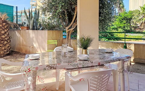 Nautica: Möbel, Stuhl, Gartenmöbel, Tabelle, Tisch Im Freien, Küche & Esszimmer Tisch, Schatten, Garten, Terrasse, Restaurant