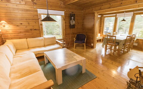 Villa Jumalvik: Holz, Flooring, Decke, Holzboden, Fussboden, Interior Design, Haus, Hartholz, Zuhause, Möbel