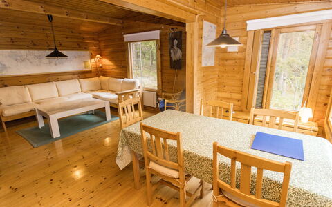 Villa Jumalvik: Holz, Decke, Hütte, Holzbeize, Hartholz, Blockhaus, Holzboden, Planke, Holz, Dachgeschoss