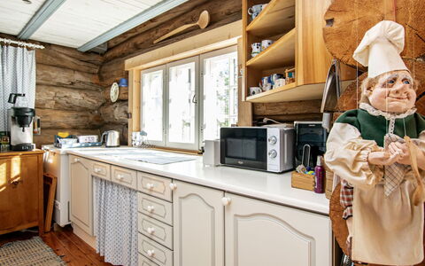 Villa Underberg: Küche, Holz, Countertop, Interior Design, Küchengerät, Möbel, Zimmer, Cabinetry, Holzbeize, Haushaltsgerät