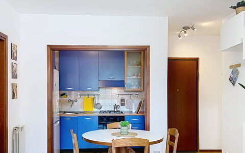 Casa Elena: Möbel, Flooring, Holz, Interior Design, Fussboden, Zimmer, Küche, Decke, Beleuchtung, Wohnung