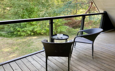 Aman - 100M from the Sea: Möbel, Holz, Gartenmöbel, Stuhl, Tisch Im Freien, Deck, Balkon, Veranda, Hartholz, Holzbeize