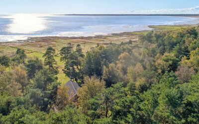 Aman - 100M from the Sea
