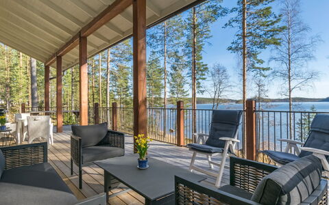 Tuulentupa: Holz, Interior Design, Möbel, Decke, Flooring, Fussboden, Stuhl, Hartholz, Veranda, Schatten