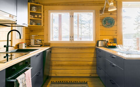 Tuulentupa: Küche, Holz, Flooring, Interior Design, Küchengerät, Countertop, Cabinetry, Fussboden, Major Appliance, Möbel