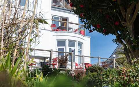 Prince: Haus, Zuhause, Balkon, Villa, Villa