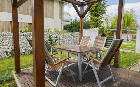 Posha: Möbel, Holz, Gartenmöbel, Veranda, Stuhl, Tabelle, Tisch Im Freien, Hartholz, Flooring, Schatten
