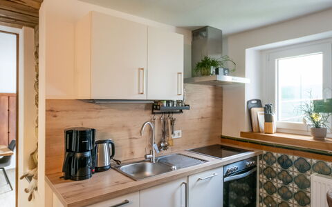 Messern: Küchengerät, Küche, Countertop, Möbel, Cabinetry, Interior Design, Major Appliance, Holz, Flooring, Haushaltsgerät