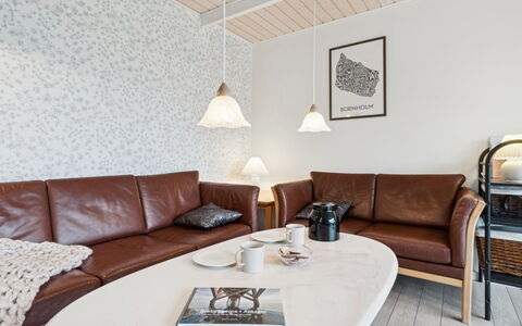 Gittel - 200M from the Sea: Interior Design, Möbel, Flooring, Fussboden, Decke, Wohnzimmer, Beleuchtung, Zuhause, Light Fixture, Zimmer