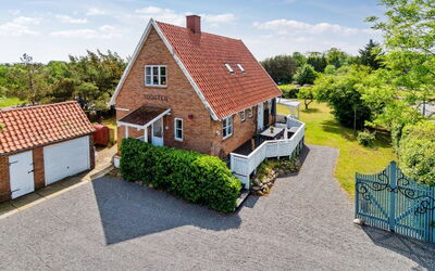 Hughlek - 450M from the Sea