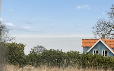 Nani - 500M from the Sea: Dach, Haus, Zuhause, Hütte, Tür, Abstellgleis, Estate, Rasen, Garten, Veranda