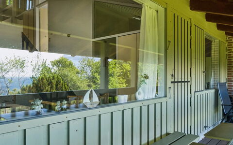 Arnt - 100M from the Sea: Veranda, Schatten, Decke, Glas, Balkon, Hartholz, Eco Hotel, Daylighting, Holzbeize, Planke