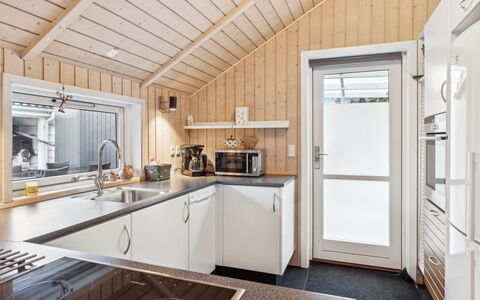 Loreia - 350M from the Sea: Blau, Hütte, Haus, Zuhause, Bauernhaus, Estate, Abstellgleis