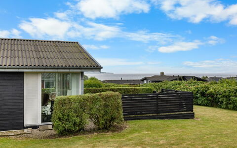 Dusine - 340M from the Sea: Dach, Haus, Zuhause, Hütte, Tür, Abstellgleis, Estate, Rasen, Garten, Veranda
