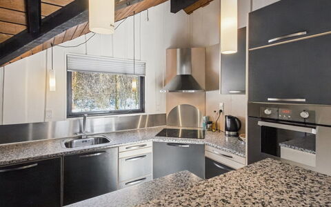 Sölvy - 30Km from the Sea: Küche, Countertop, Interior Design, Küchengerät, Major Appliance, Decke, Flooring, Light Fixture, Cabinetry, Spüle