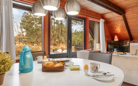 Erhardt - 2Km from the Sea: Interior Design, Möbel, Holz, Decke, Light Fixture, Beleuchtung, Flooring, Küche, Tabelle, Countertop