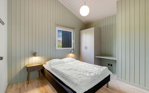 Mine - from the Sea: Flooring, Interior Design, Holz, Fussboden, Decke, Schlafzimmer, Bett, Möbel, Bedding, Zimmer