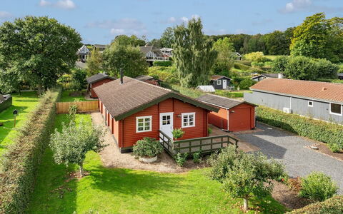 Ater - 220M from the Sea: Möbel, Gartenmöbel, Geschirr, Tabelle, Drinkware, Stuhl, Tisch Im Freien, Essen, Flasche