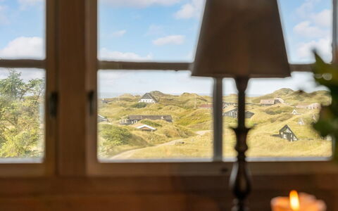 Apelone - 450M from the Sea: Sonnenlicht, Daylighting, Lampe, Lampenschirm, Vorhang
