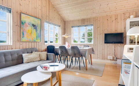 Odlef - 110M to the Fjord: Holz, Interior Design, Möbel, Flooring, Decke, Zuhause, Fussboden, Zimmer, Haus, Wohnzimmer