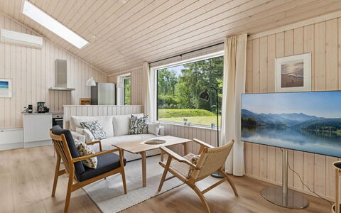 Ingalil - 825M from the Sea: Interior Design, Flooring, Holz, Möbel, Fussboden, Decke, Holzboden, Wohnzimmer, Zimmer, Zuhause
