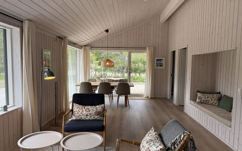 Ingalil - 825M from the Sea: Weiss, Steigung, Karte