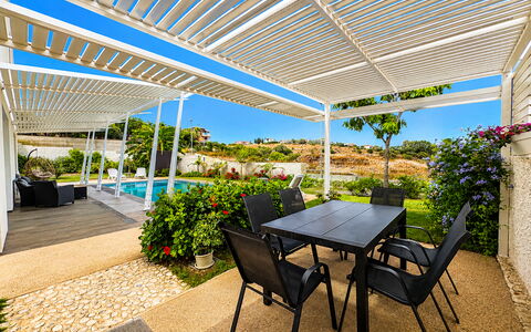 A Casa di Chica: Gartenmöbel, Möbel, Schatten, Resort, Eco Hotel, Verbundwerkstoff, Schwimmbad, Stuhl, Outdoor Struktur, Terrasse