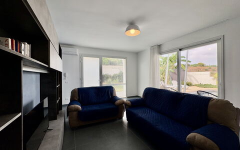 A Casa di Chica: Wand, Interior Design, Möbel, Flooring, Couch, Holz, Fussboden, Decke, Zimmer, Wohnzimmer