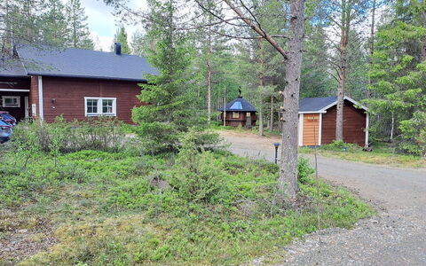 Keselmäkulma: Wohnung, Balkon, Eigentumswohnung, Zaun, Gartenmöbel