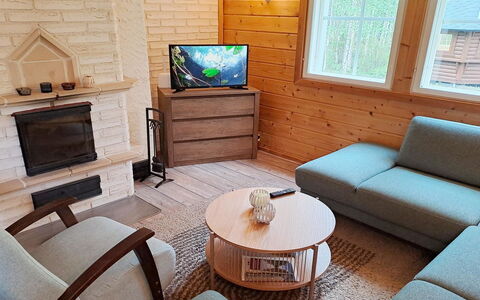 Keselmäkulma: Wohnung, Balkon, Eigentumswohnung, Zaun, Gartenmöbel