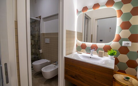 Elementi Luxury Otranto: Interior Design, Flooring, Fussboden, Decke, Armatur, Badezimmer, Zimmer, Installation, Light Fixture, Bad Sink
